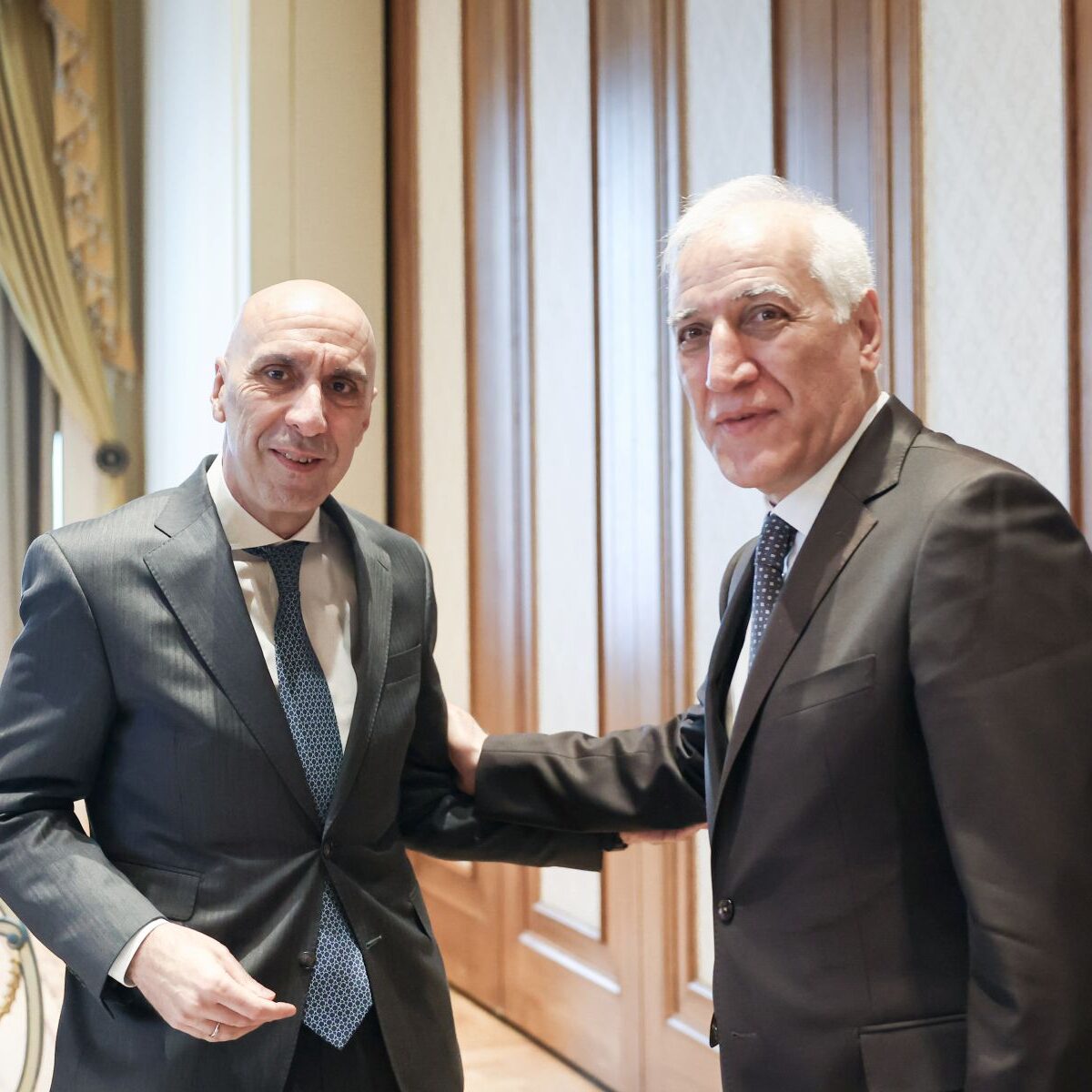 Γιάννης Μπρατάκος: «Με τον Πρόεδρο της Δημοκρατίας της Αρμενίας αναδείξαμε την ανάγκη διασύνδεσης των αγορών Ελλάδας και Αρμενίας»