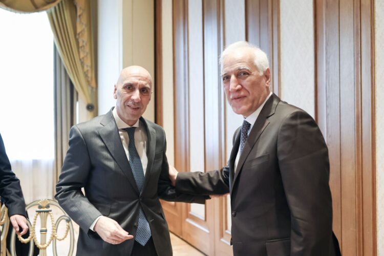 Γιάννης Μπρατάκος: «Με τον Πρόεδρο της Δημοκρατίας της Αρμενίας αναδείξαμε την ανάγκη διασύνδεσης των αγορών Ελλάδας και Αρμενίας»