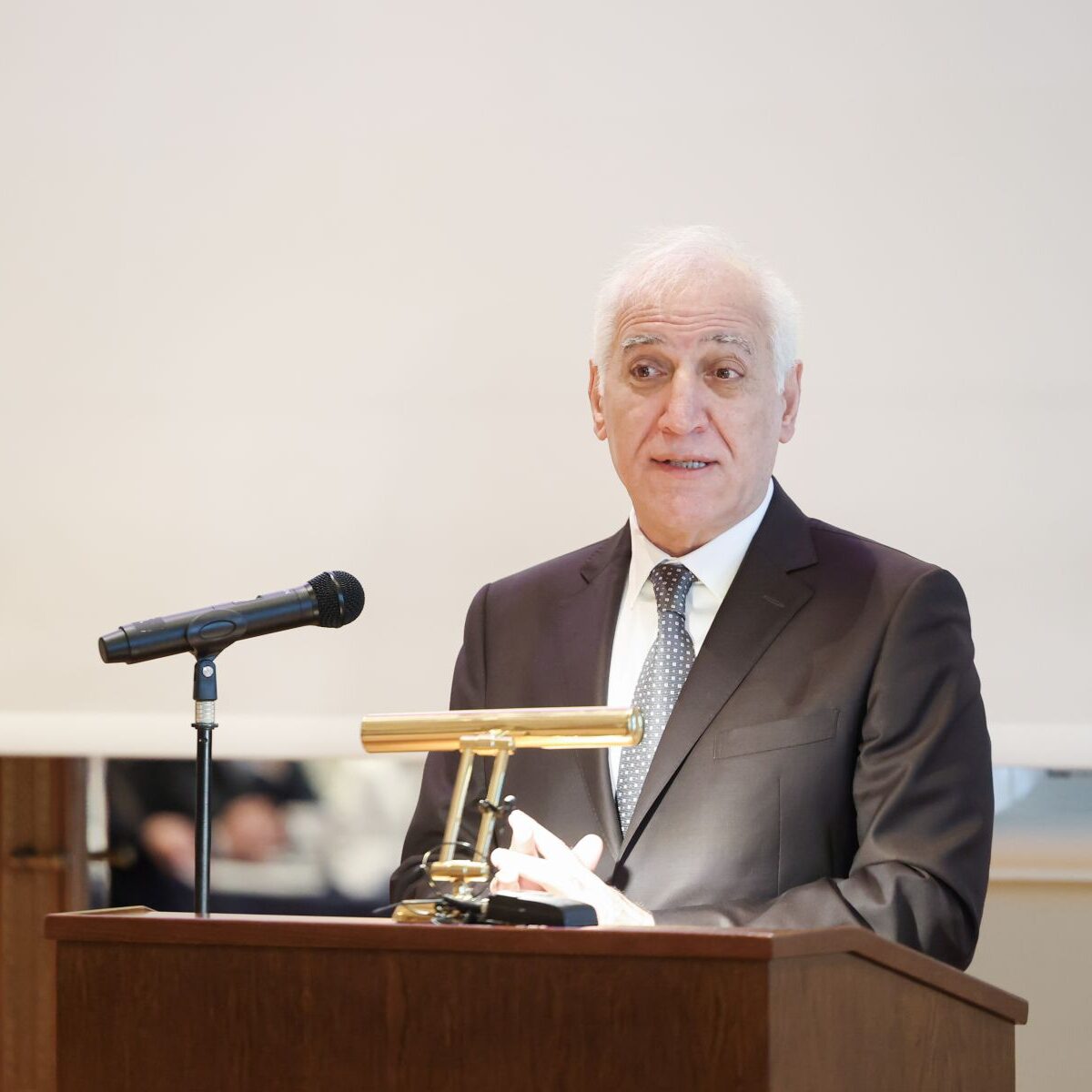 Γιάννης Μπρατάκος: «Με τον Πρόεδρο της Δημοκρατίας της Αρμενίας αναδείξαμε την ανάγκη διασύνδεσης των αγορών Ελλάδας και Αρμενίας»