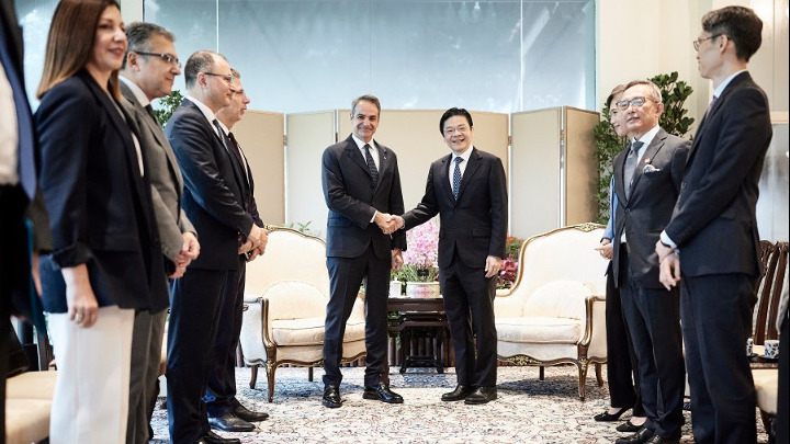 Συνάντηση Κυριάκου Μητσοτάκη με τον Πρωθυπουργό της Σιγκαπούρης Συνάντηση Κυριάκου Μητσοτάκη με τον Πρωθυπουργό της Σιγκαπούρης