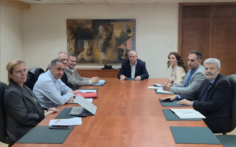 Συνάντηση Υπουργού Ανάπτυξης Τ. Θεοδωρικάκου με εκπροσώπους των φορέων οδικών μεταφορών