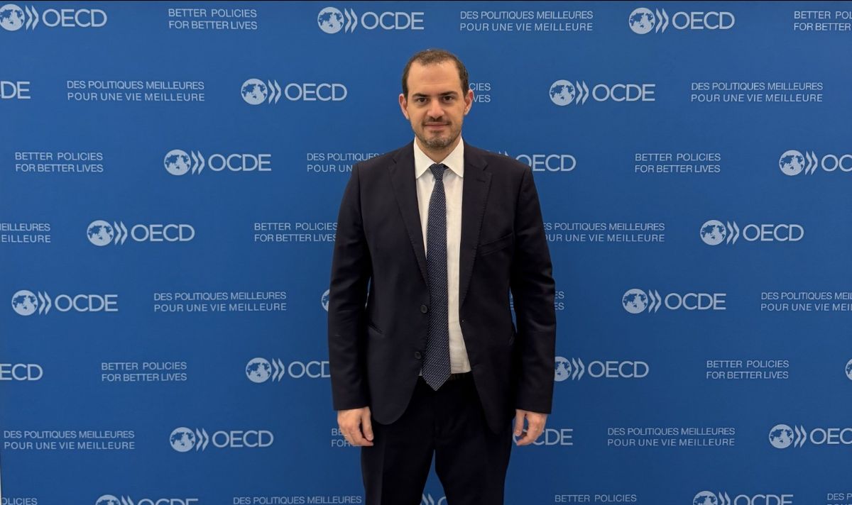 Γιώργος Κώτσηρας στον ΟΟΣΑ Γιώργος Κώτσηρας στον ΟΟΣΑ