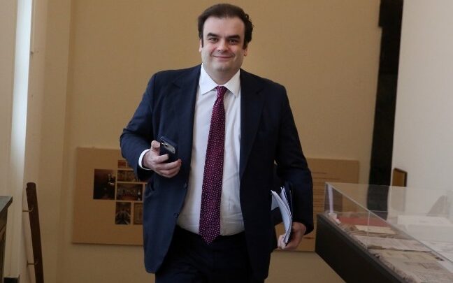 Κ. Πιερρακάκης προσερχόμενος στη συνεδρίαση του Eurogroup