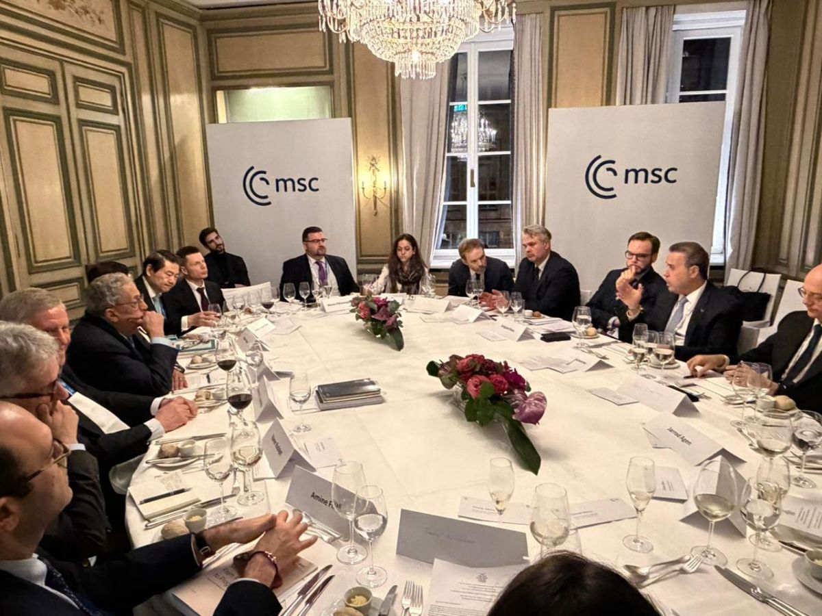 Στ. Παπασταύρου Στ. Παπασταύρου