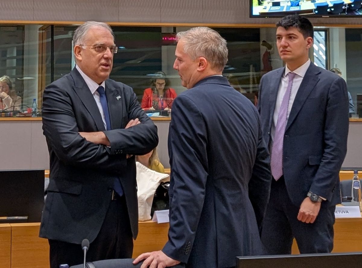 Τ. Θεοδωρικάκος