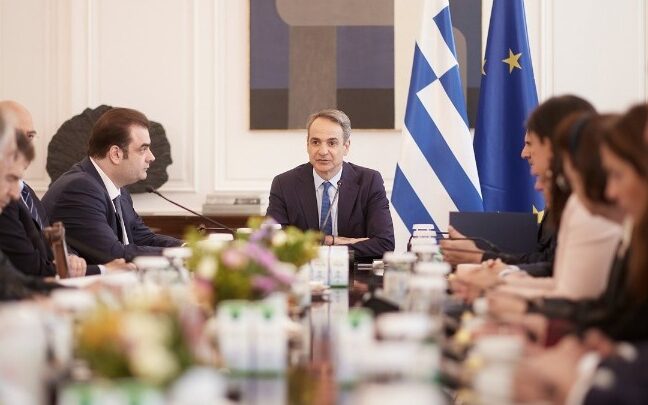 Κυρ. Μητσοτάκης: Στα 920 ευρώ αυξάνεται ο κατώτατος μισθός από την 1η Απριλίου