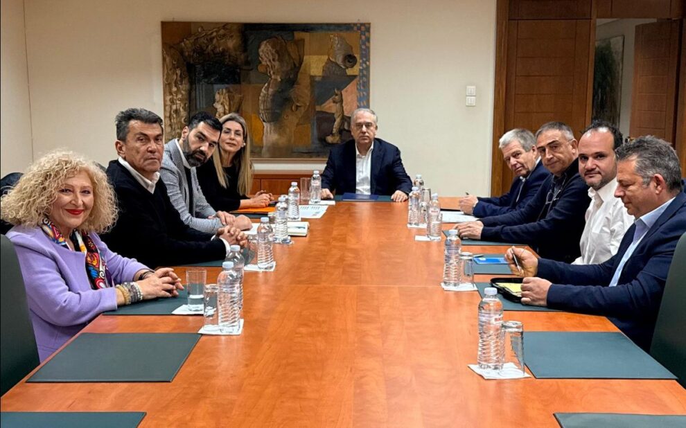 Συμφωνία στη συνάντηση ΥΠΑΝ με βενζινοπώλες