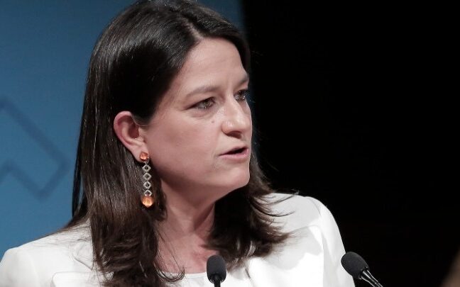 η ΥΠΕΚΑ Ν. Κεραμέως