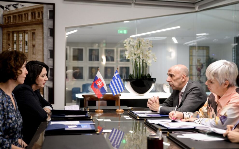 Γιάννης Μπρατάκος