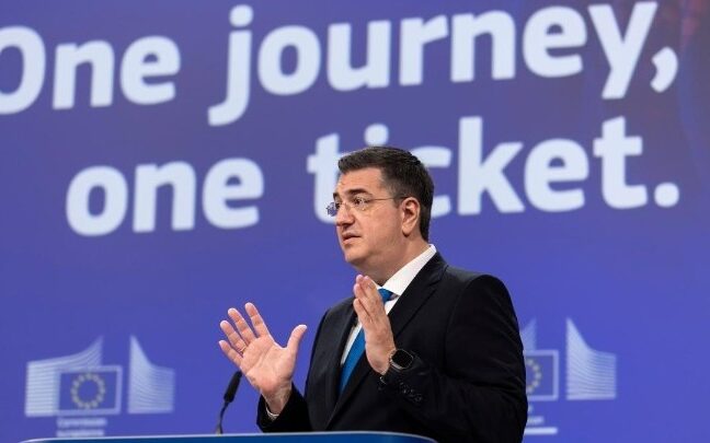 Απ. Τζιτζικώστας