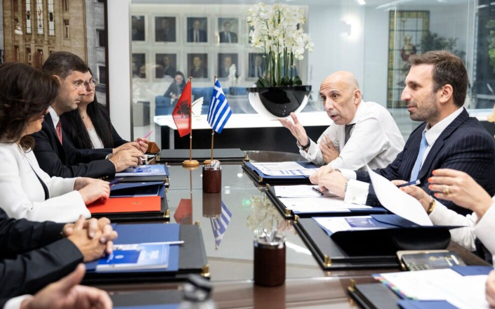Γιάννης Μπρατάκος