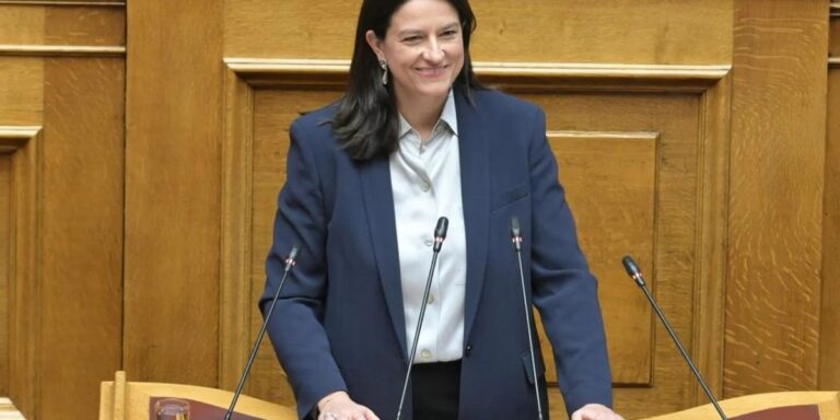 Νίκη Κεραμέως