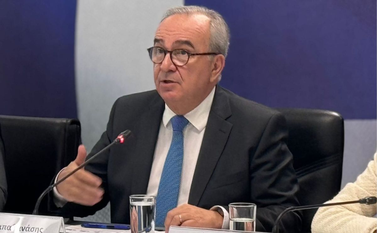 Νίκος Παπαθανάσης Νίκος Παπαθανάσης