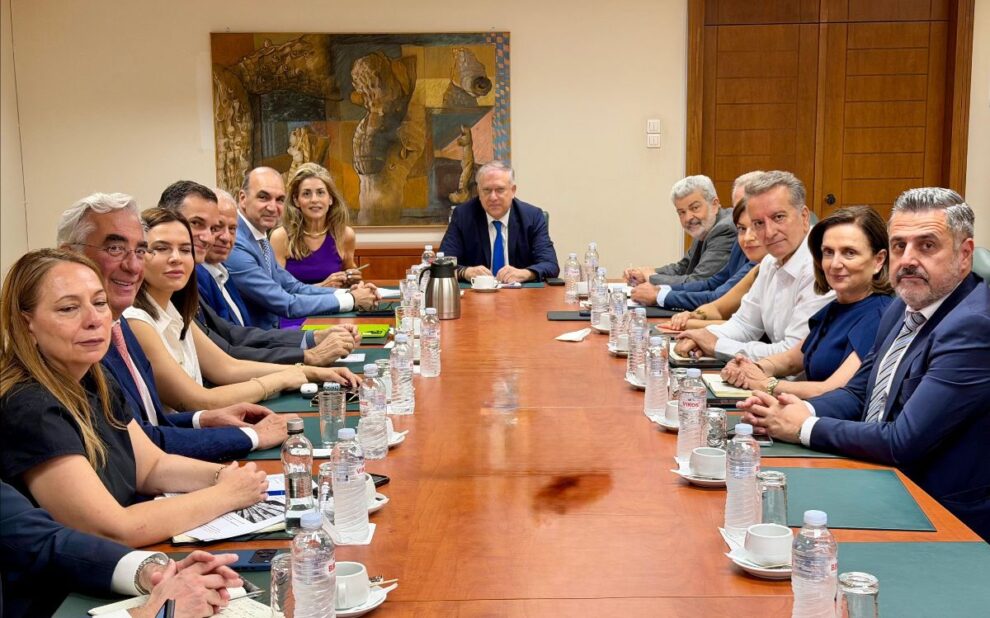 εθνική πρωτοβουλία μείωσης των τιμών σε βασικά προϊόντα