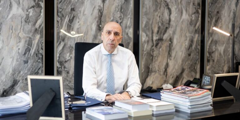 Γιάννης Μπρατάκος