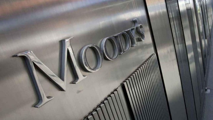 Αναβάθμιση της ελληνικής οικονομίας από Moody’s και Scope Ratings